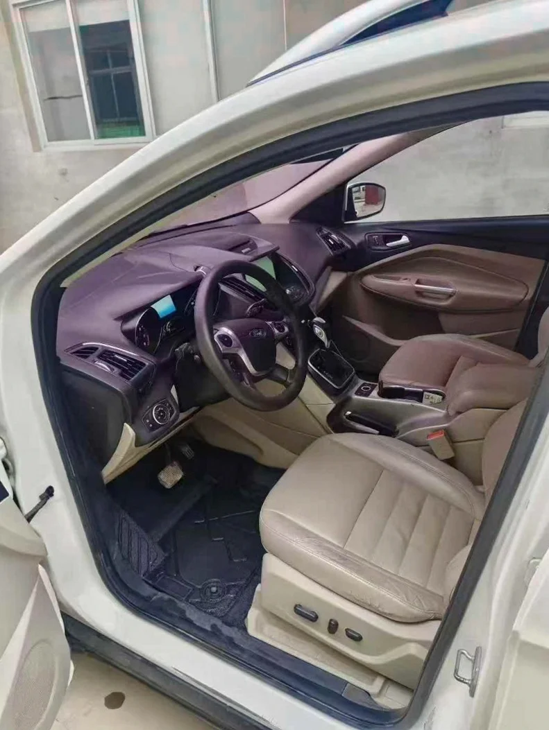 福特翼虎 后面外观一