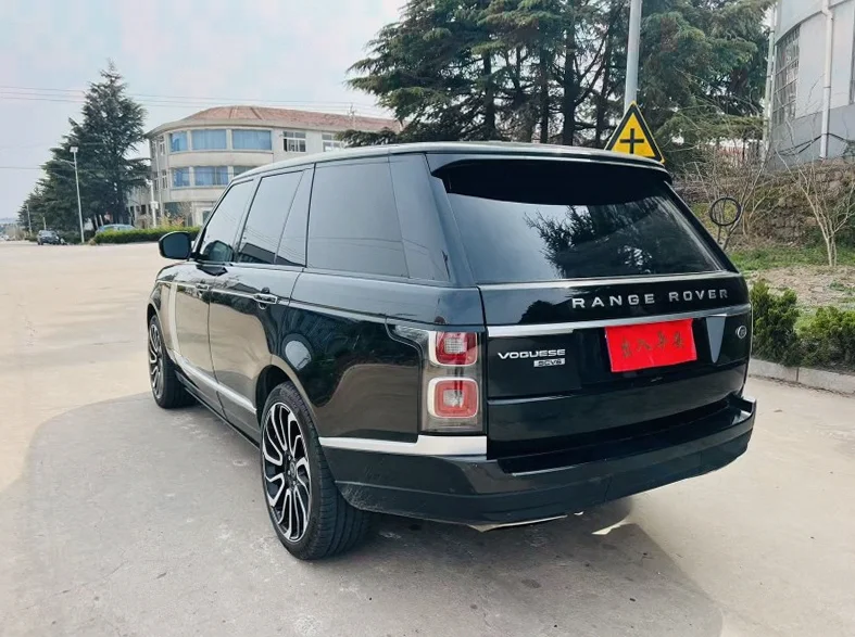 路虎揽胜行政 后面外观三