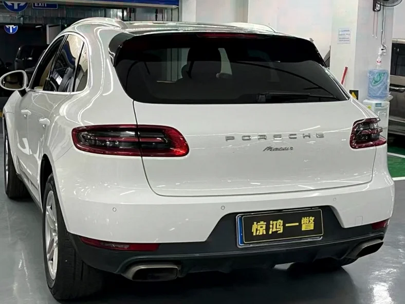 保时捷Macan 内饰后排