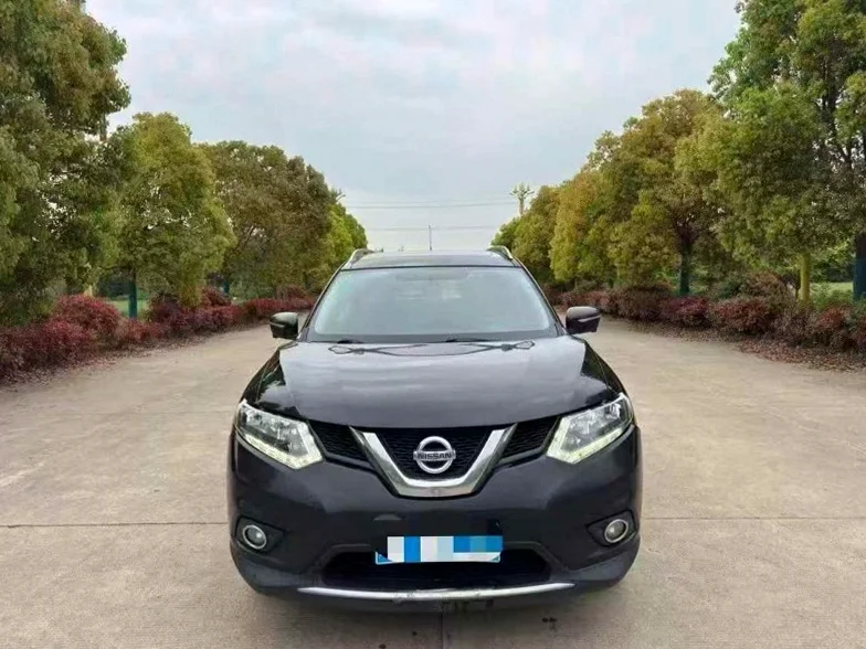 15年日产奇骏2.0豪华版