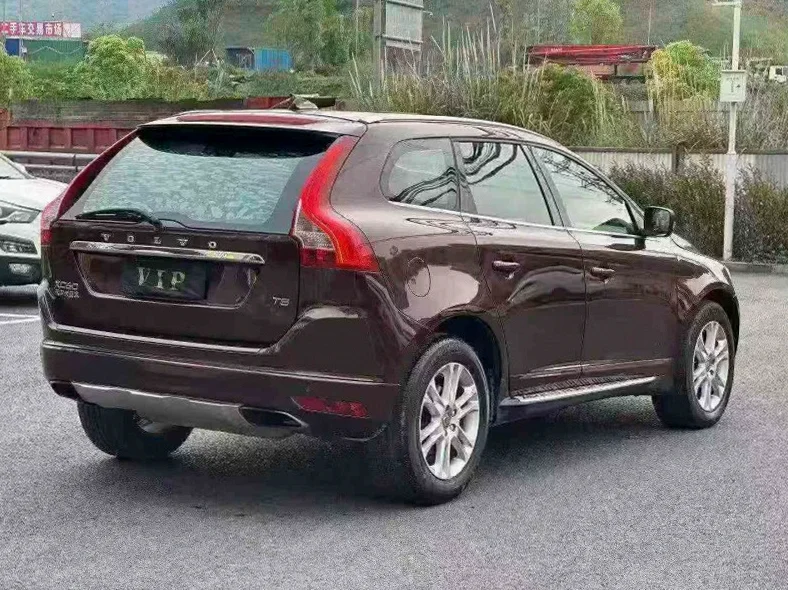 沃尔沃XC60 内饰前排