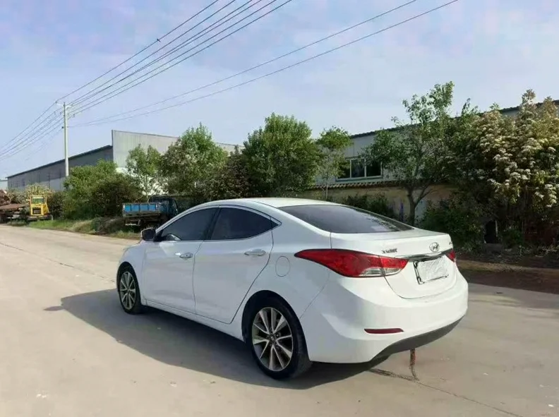 现代朗动 内饰后排