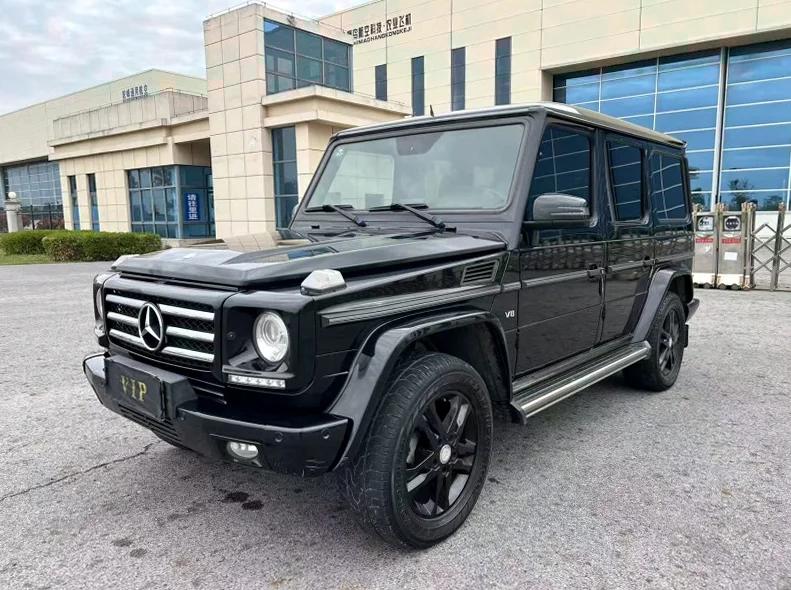 奔驰G 正面外观三