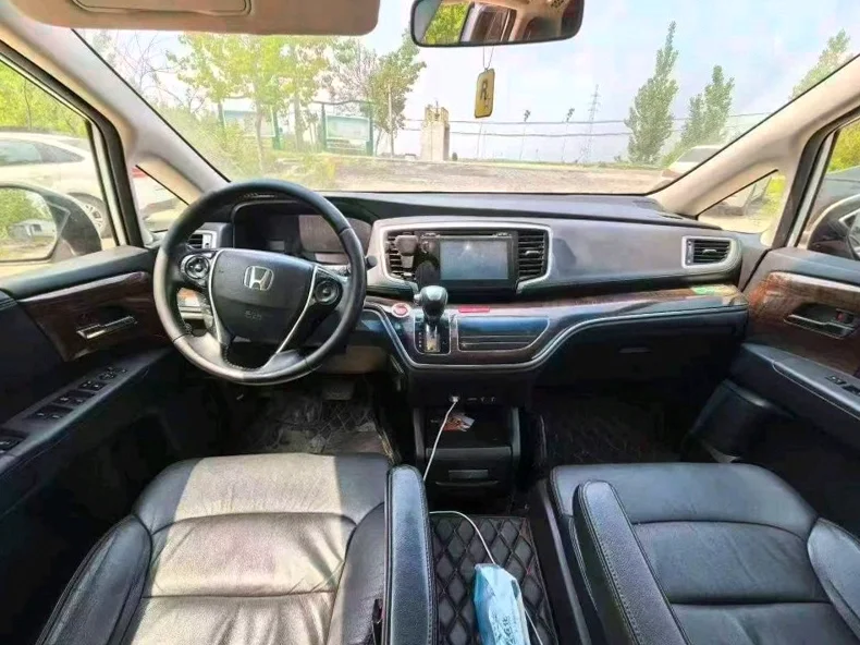 本田奥德赛 后面外观三