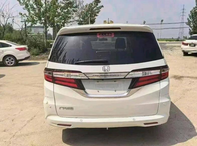 本田奥德赛 内饰前排