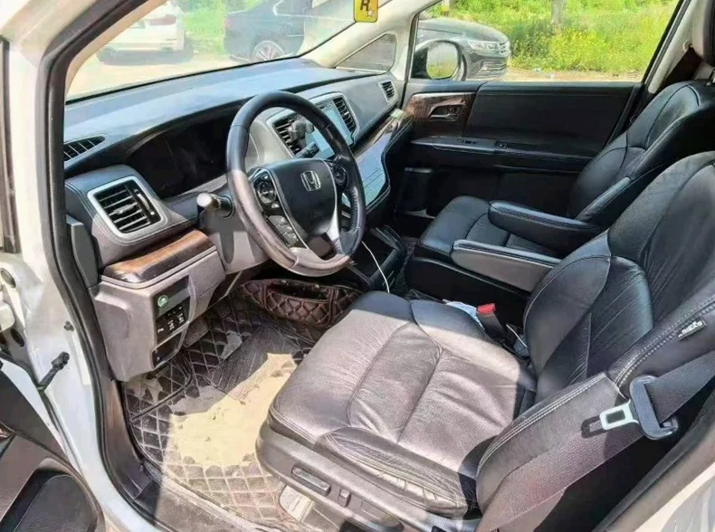 本田奥德赛 正面外观三