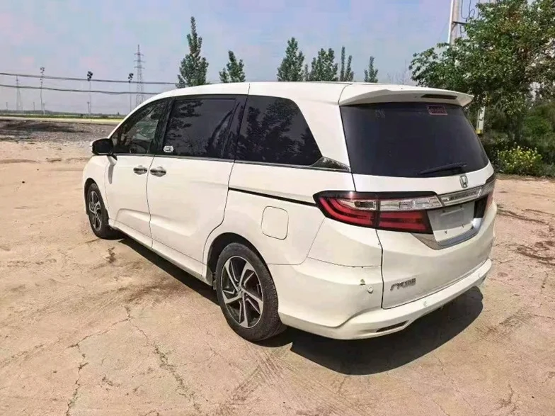 本田奥德赛 后面外观一