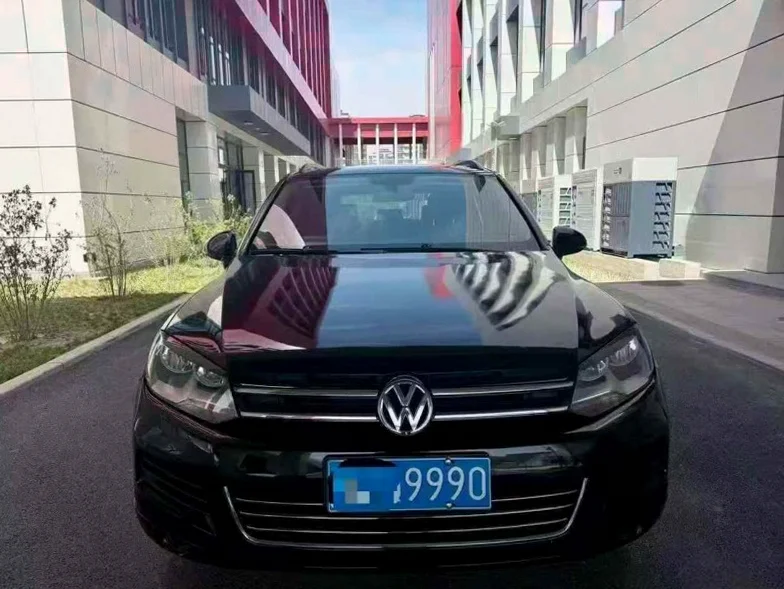 16年大众途锐3.0T全时四驱