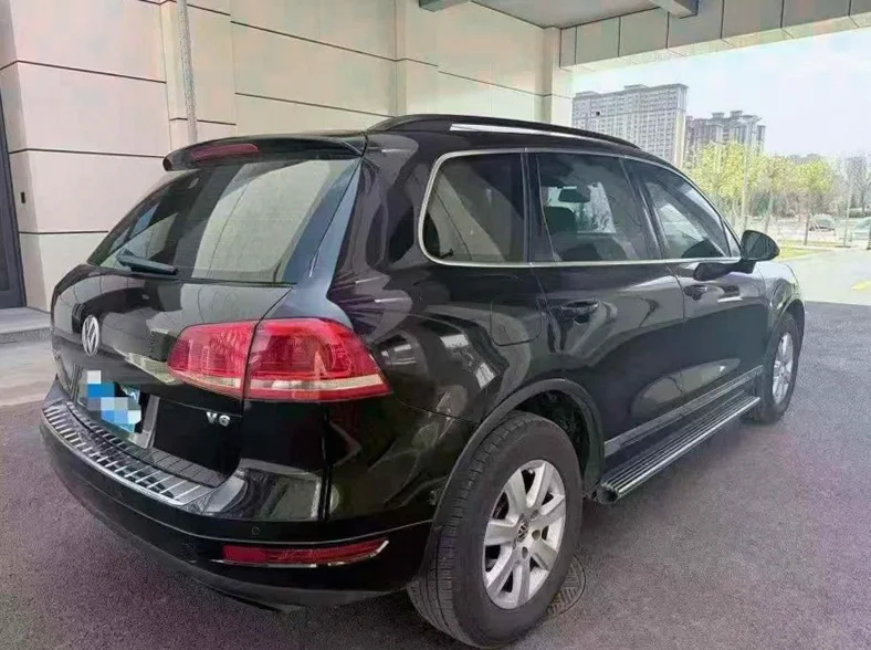 大众途锐 内饰后排