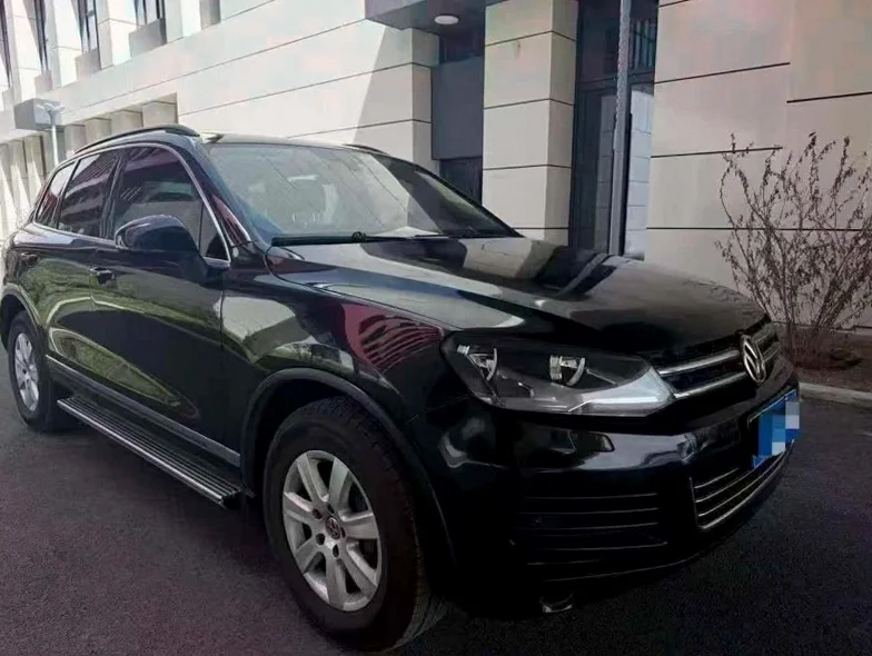 大众途锐 正面外观二