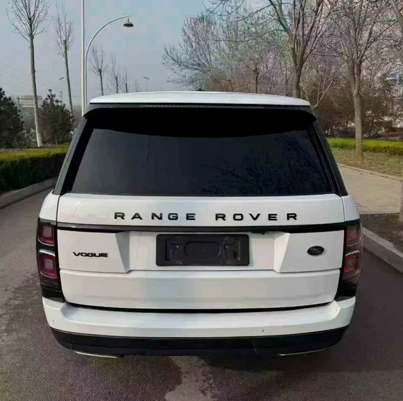 路虎揽胜行政 内饰后排