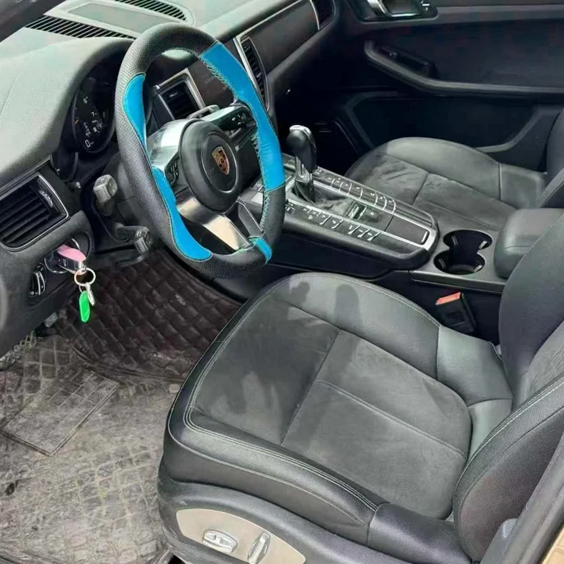 保时捷Macan 后面外观三