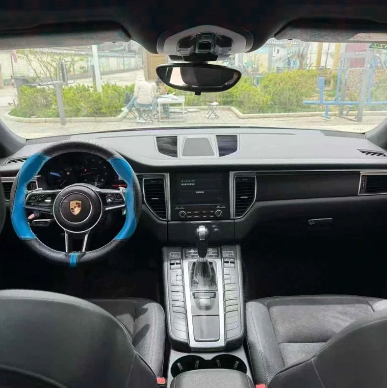 保时捷Macan 后面外观二