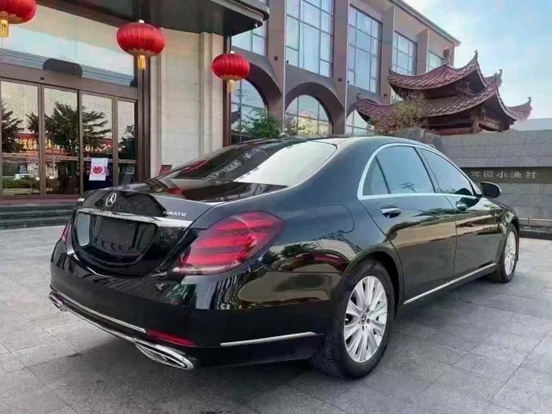 奔驰S 内饰前排