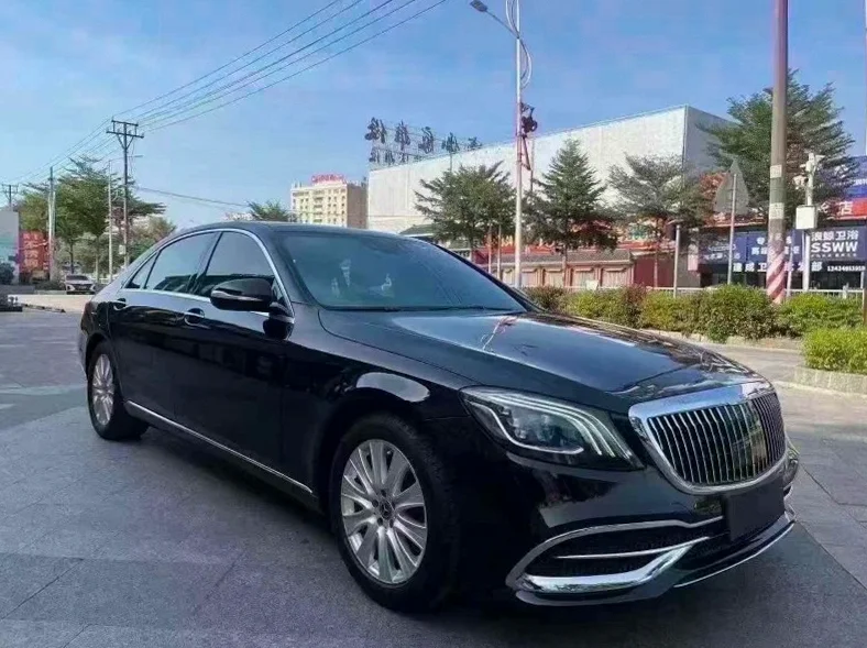 奔驰S 正面外观三