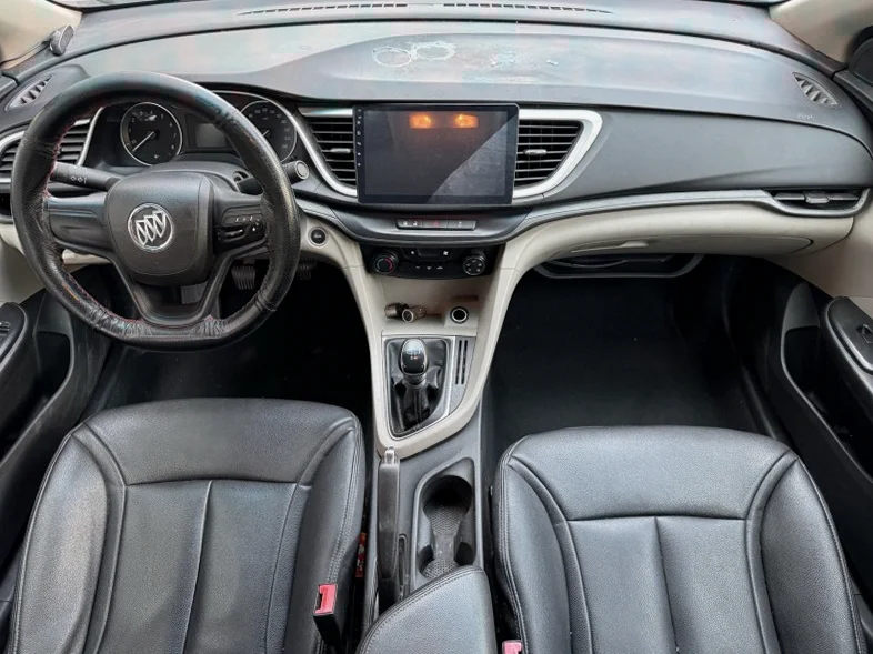 别克英朗 后面外观二