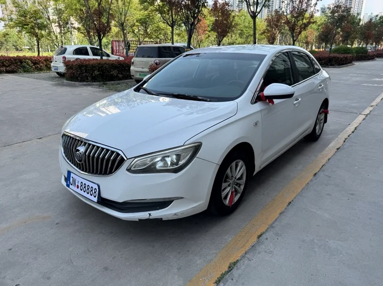 别克英朗 内饰后排