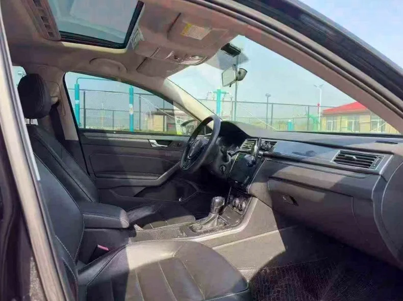 大众帕萨特 后面外观二