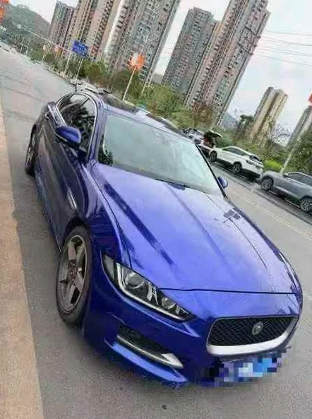 捷豹XE 正面外观三