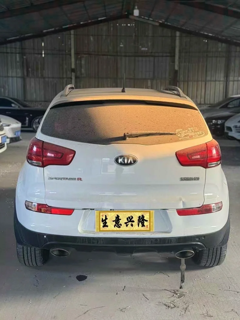 起亚智跑 驾驶室