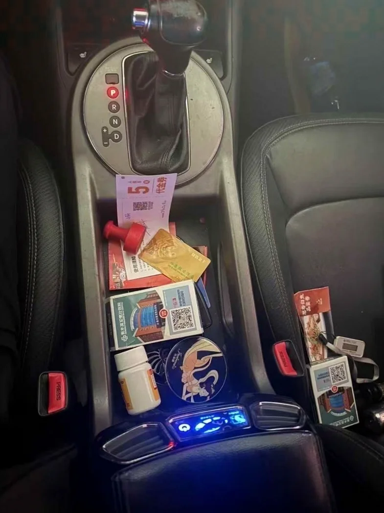 起亚智跑 后面外观一