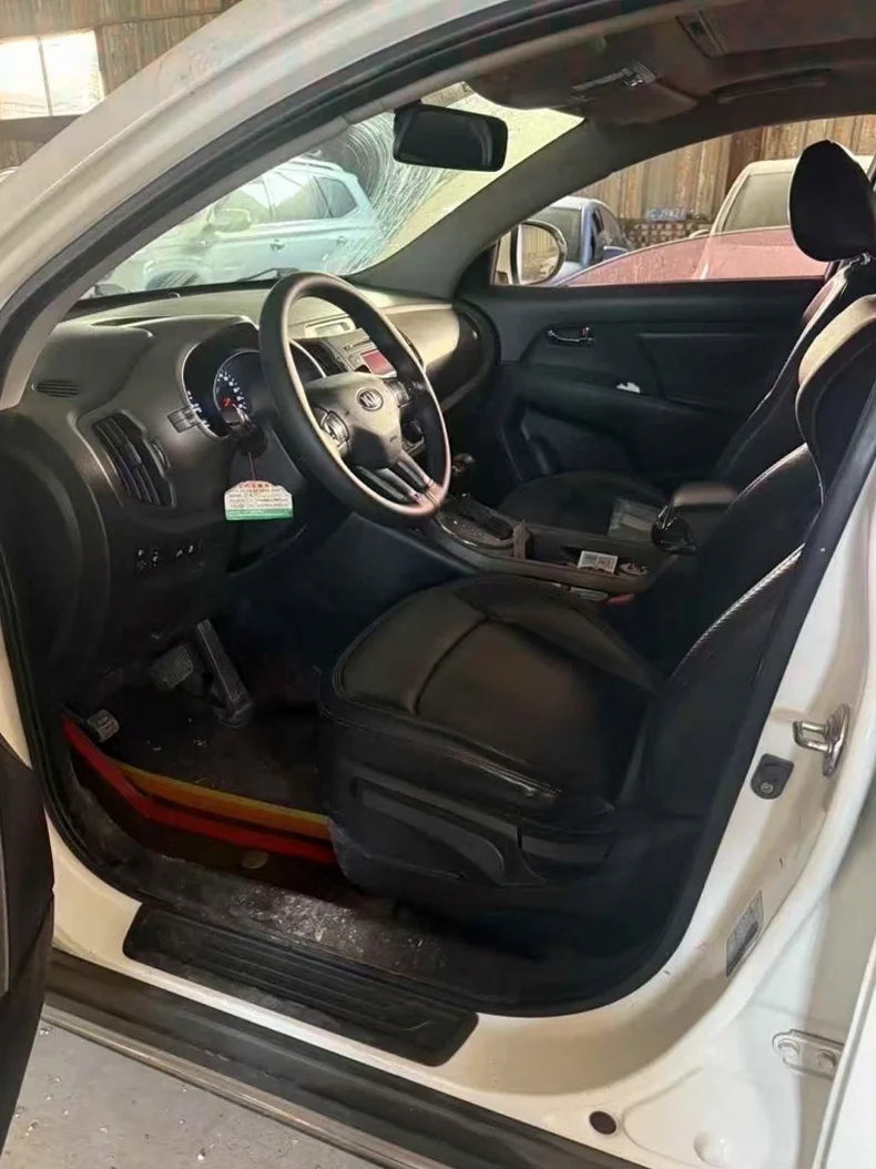 起亚智跑 正面外观三