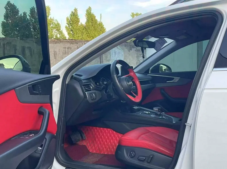 奥迪A4L 后面外观一