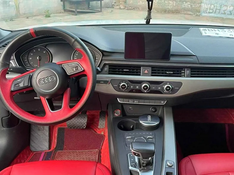 奥迪A4L 后面外观三