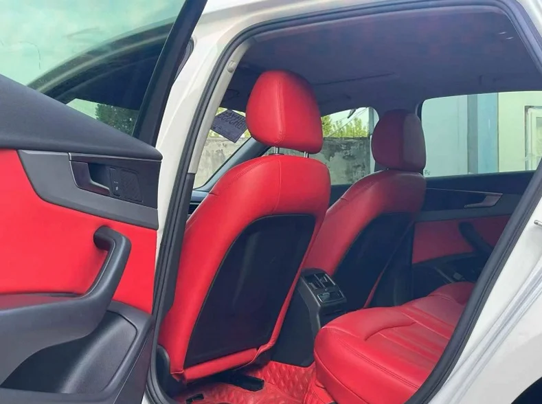 奥迪A4L 后面外观二