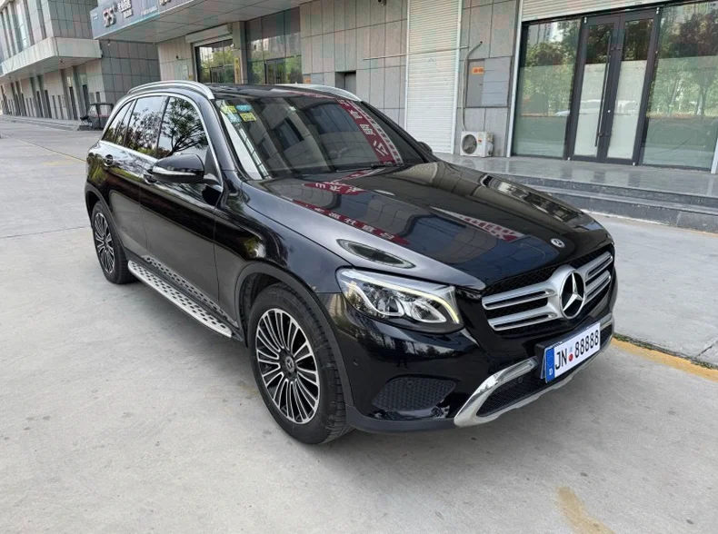 奔驰GLC 正面外观三