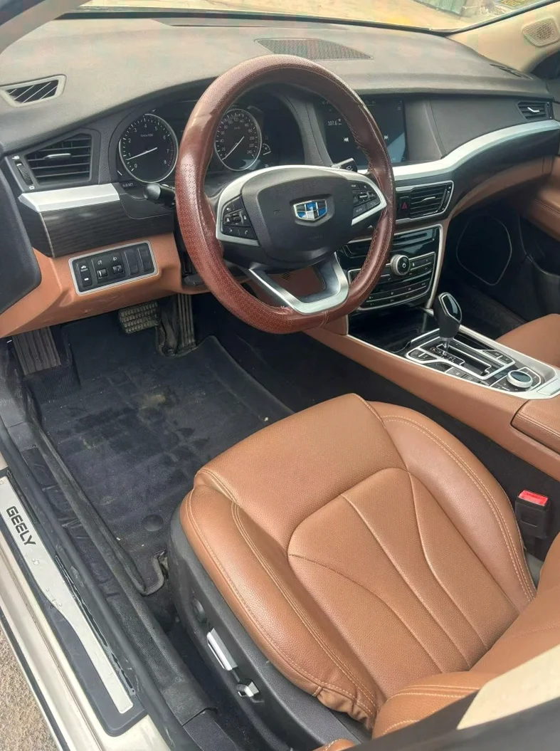 吉利博瑞 后面外观三