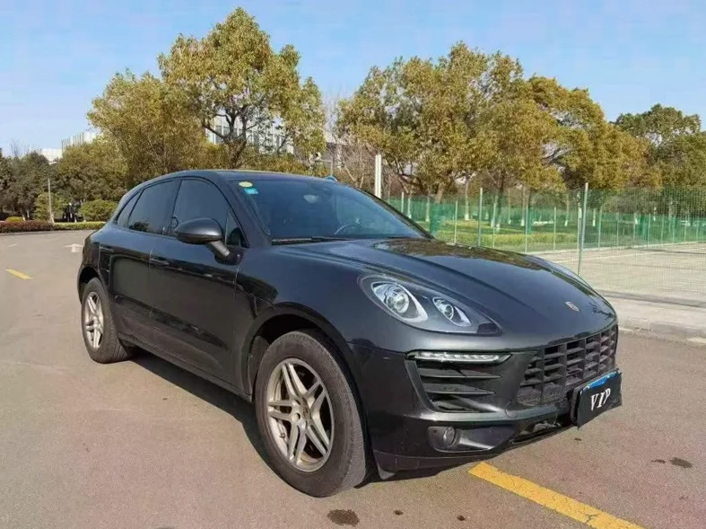 保时捷Macan 正面外观三