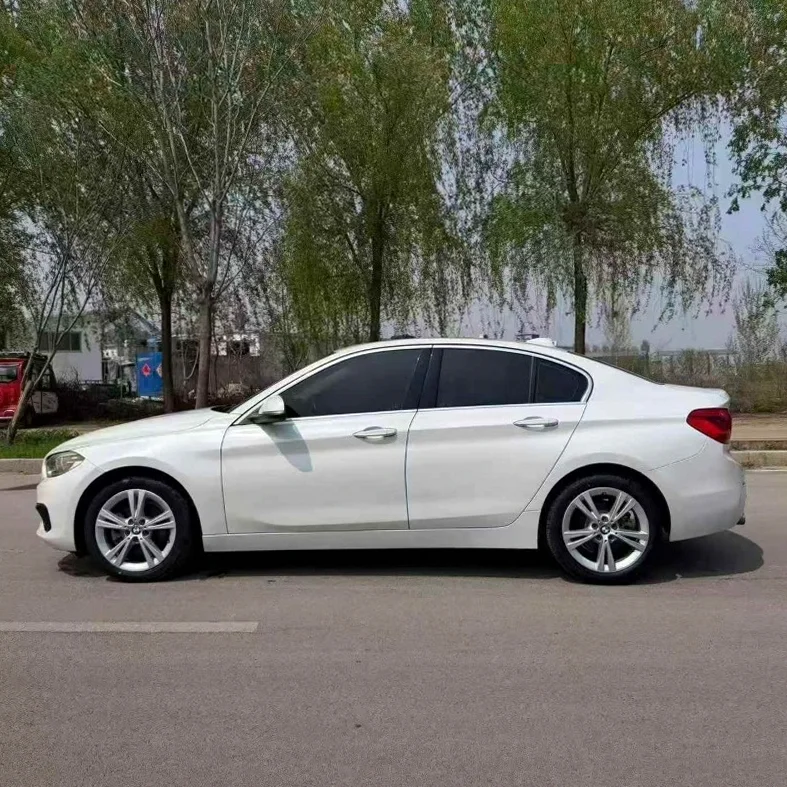 宝马1系 内饰后排