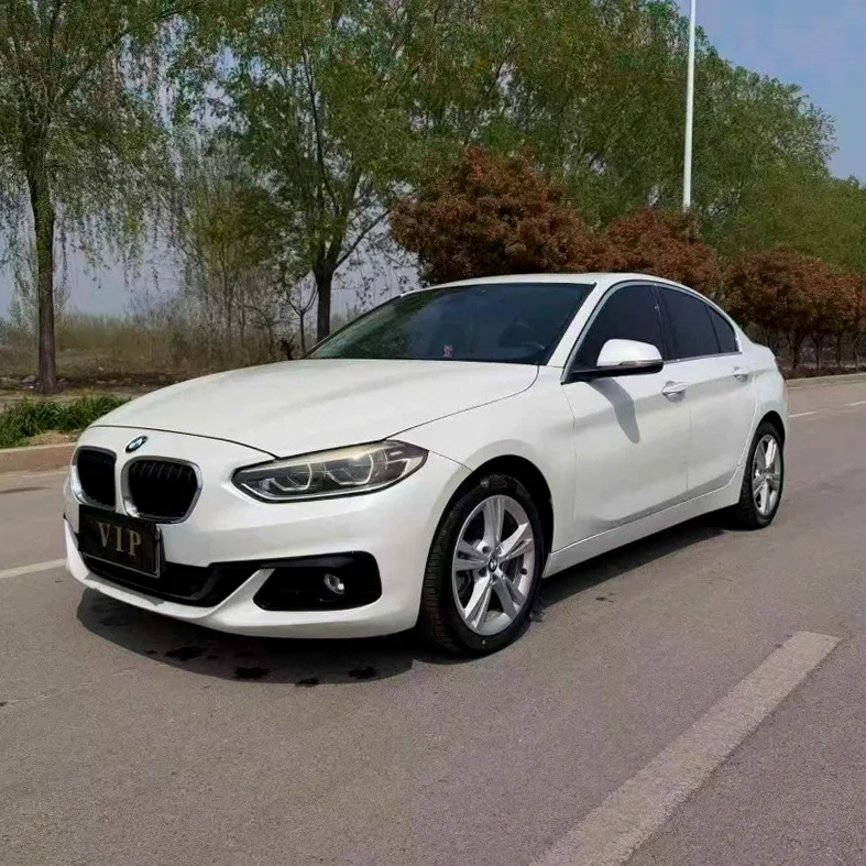 宝马1系 正面外观三