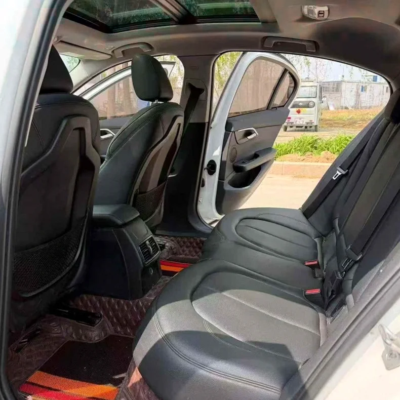 宝马1系 后面外观二