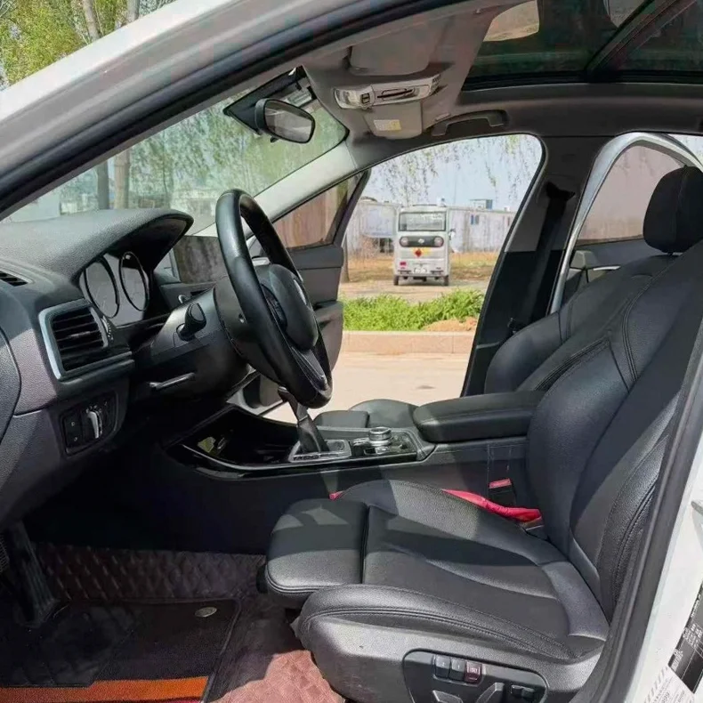 宝马1系 后面外观一