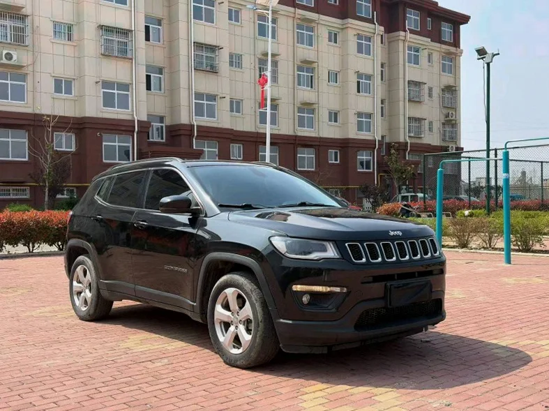 Jeep指南者 正面外观三