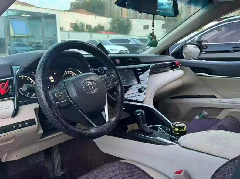 丰田凯美瑞 后面外观三