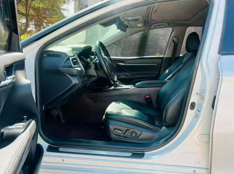 丰田凯美瑞 后面外观三