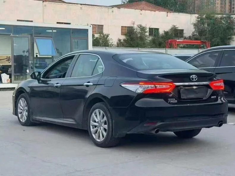 丰田凯美瑞 内饰前排