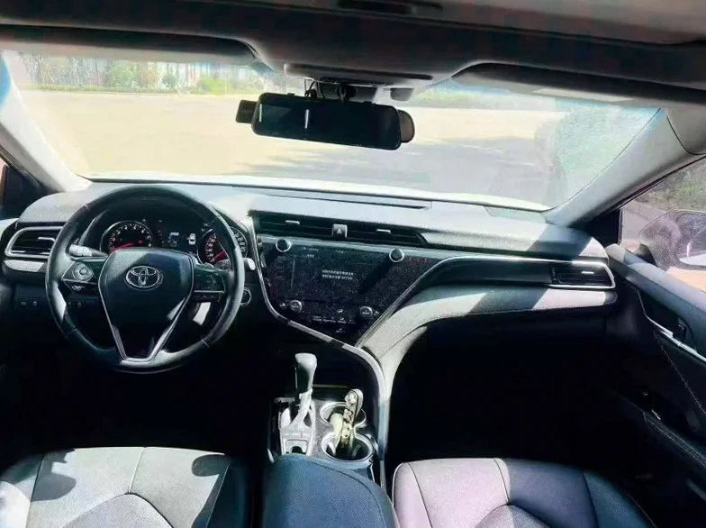 丰田凯美瑞 内饰前排