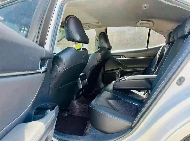 丰田凯美瑞 后面外观一