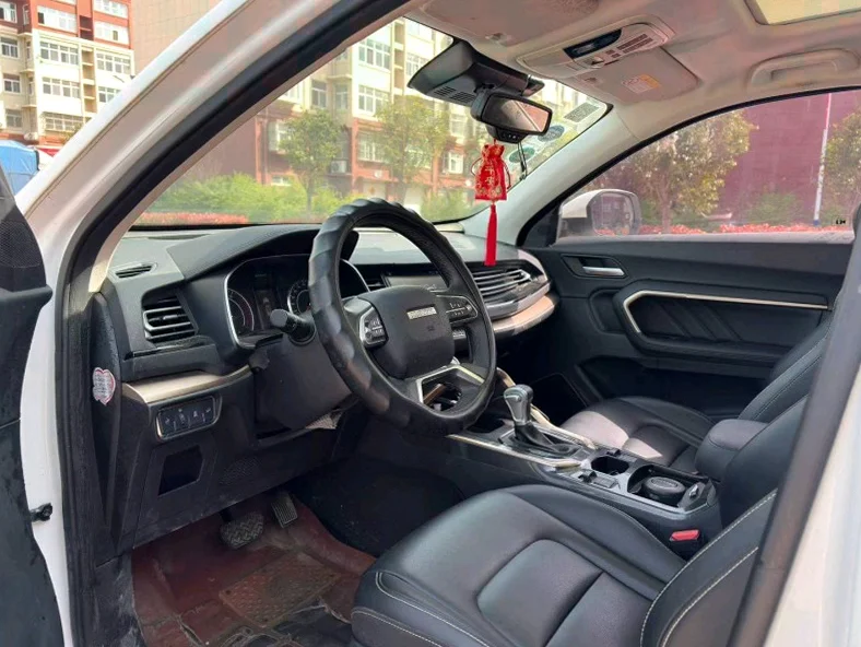 哈弗H6 后面外观三