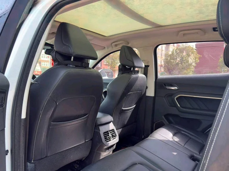 哈弗H6 内饰前排