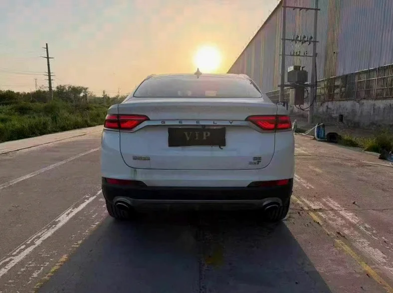 吉利星越 驾驶室