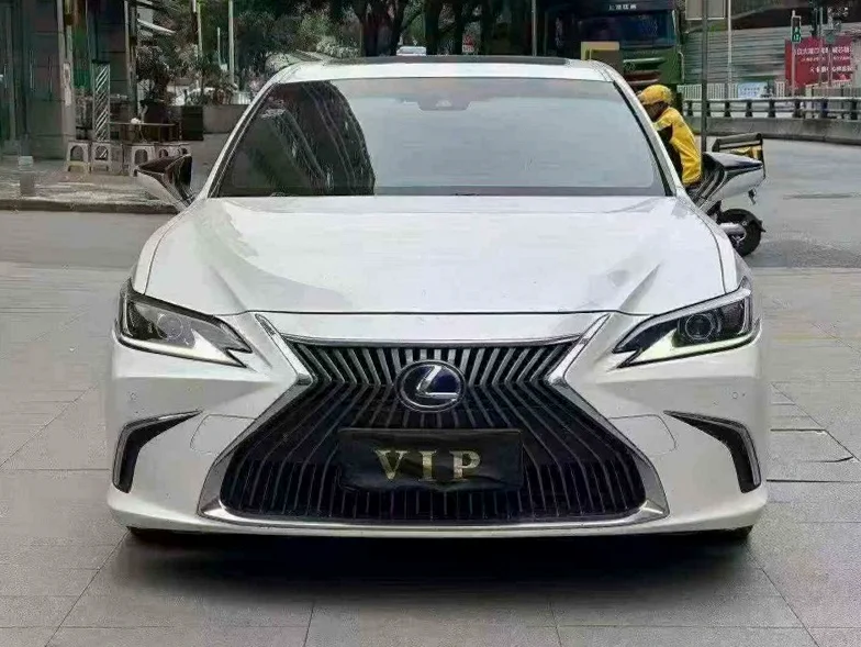 19年雷克萨斯ES300h卓越版