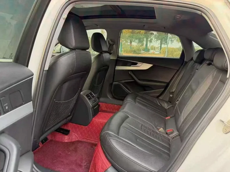 奥迪A4L 后面外观三