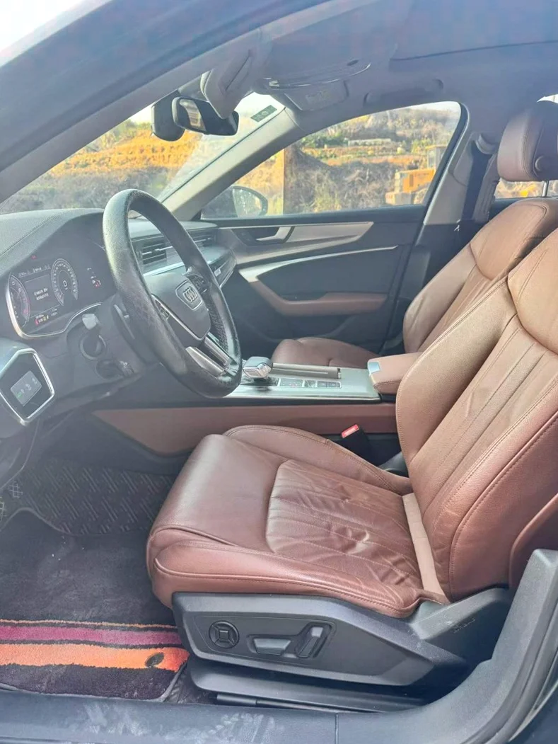 奥迪A6L 后面外观三