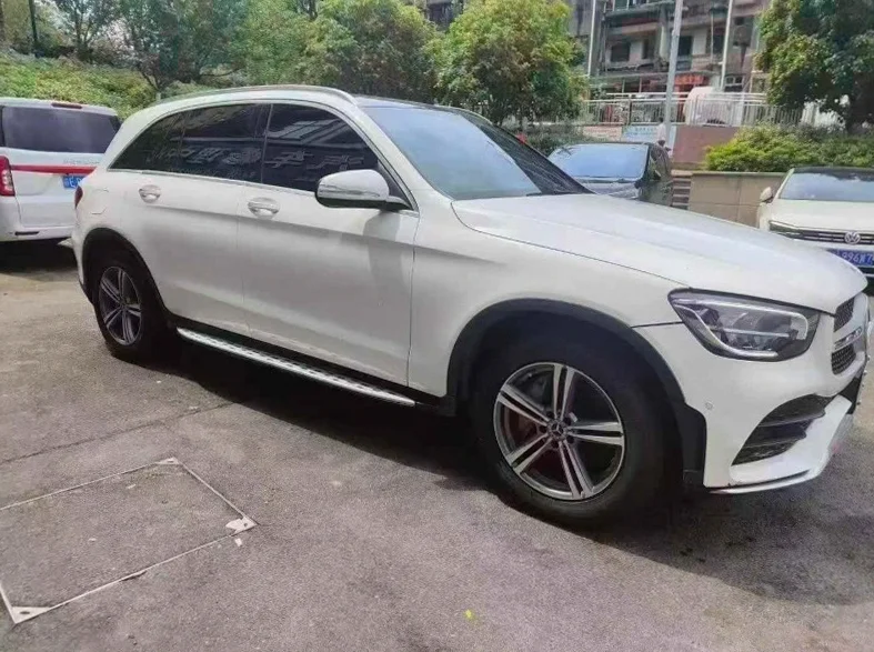 奔驰GLC 正面外观二