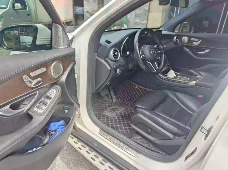 奔驰GLC 后面外观二